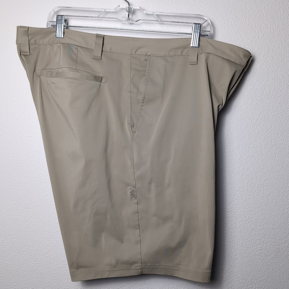 Rhone Commuter Shorts Mens 38x9Tan Stretch Performance Golf Chino Casual - Picture 3 of 10